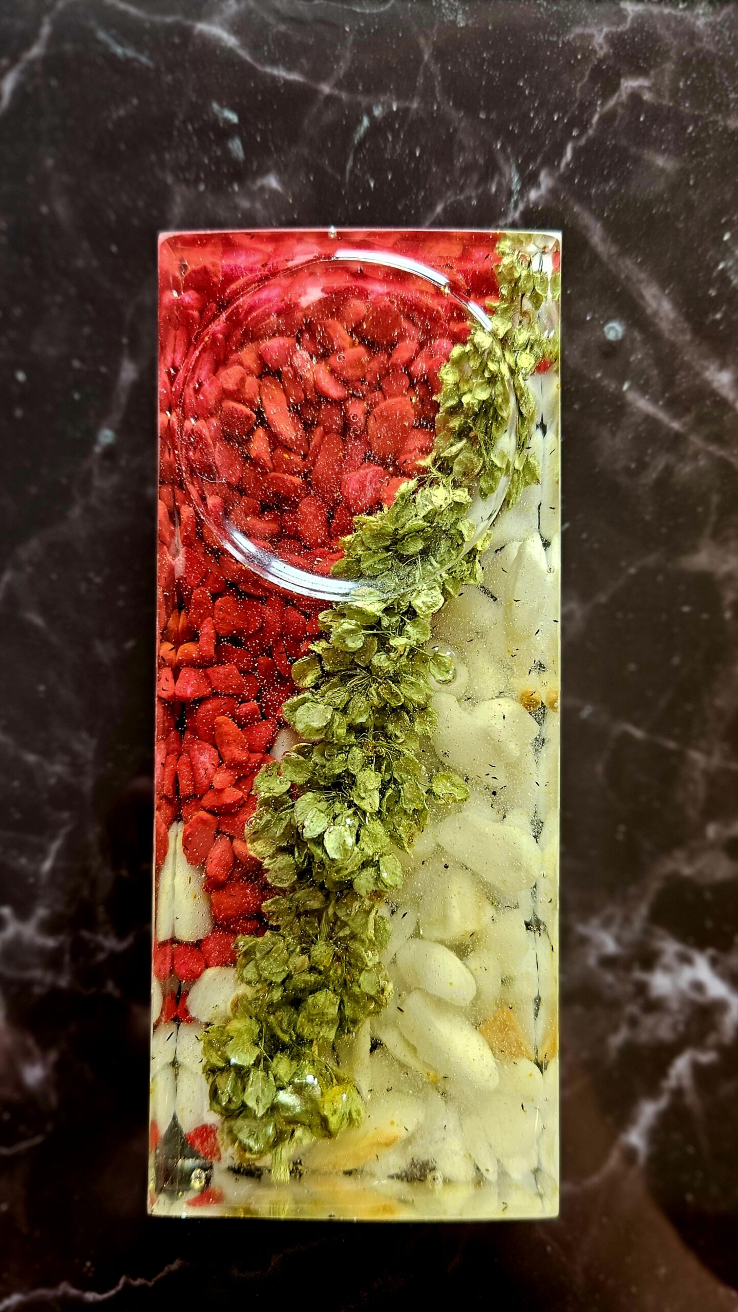 White & Red Stones. Candle Holder - Image 3