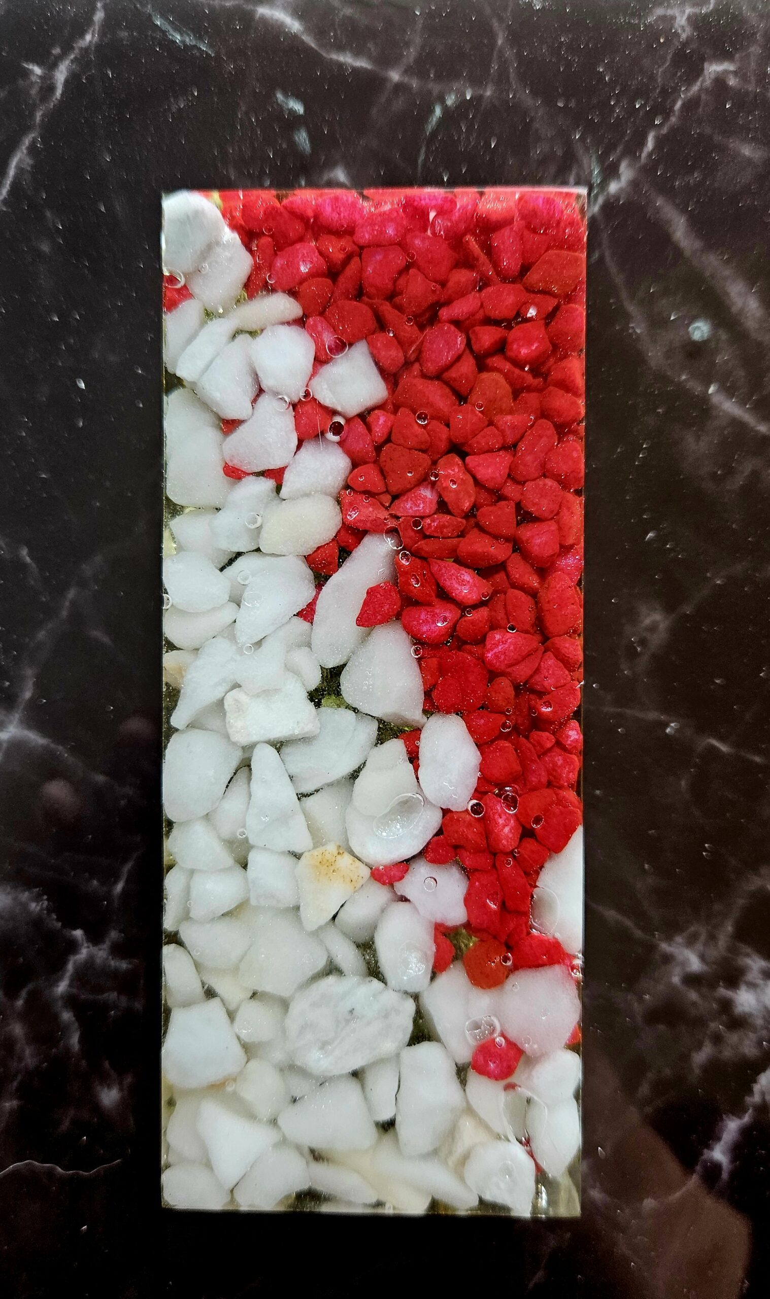 White & Red Stones. Candle Holder - Image 2