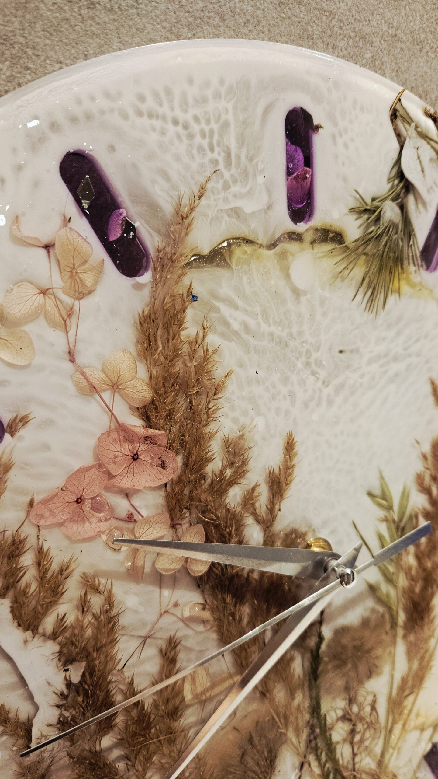 White Forest. Wall watch - Image 6