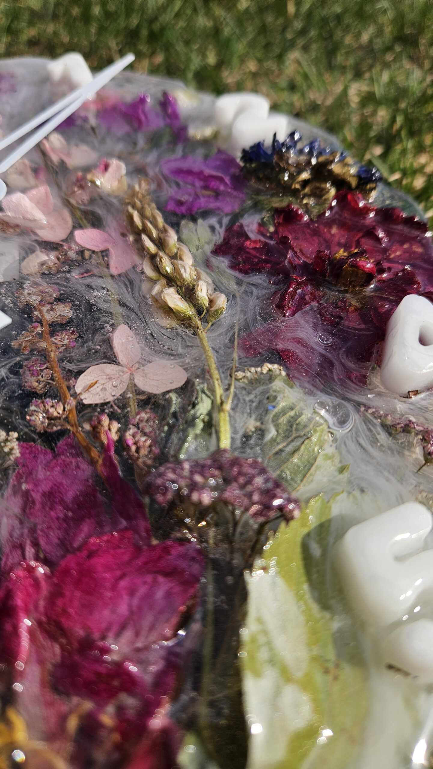 White Wall Watch With Flowers - Image 4